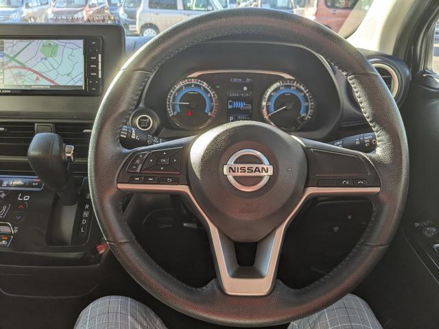 デイズ ハイウェイスター X 衝突軽減ブレーキ アイドリングSTOP ナビ フルセグTV LEDヘッドライト フォグランプ 前後ドライブレコーダー ベンチシート 純正アルミホイール プライバシーガラス(11枚目)