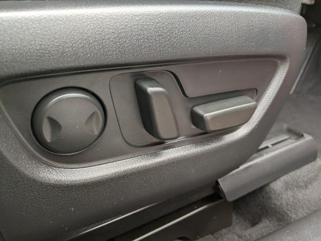 ＣＸ－６０ 　純正ナビ　Ｂカメラ　全方位カメラ　Ｂｌｕｅｔｏｏｔｈ　フルセグＴＶ　衝突被害軽減ブレーキ　アイドリングストップ　ＥＴＣ　シートヒーター　ハンドルヒーター　パワーシート　ＬＥＤヘッドライト（41枚目）