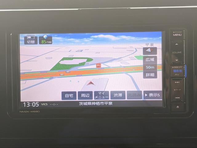 トール カスタムＧ　ＳＡＩＩ　純正ナビ　ＣＤ　ＤＶＤ　フルセグＴＶ　Ｂｌｕｅｔｏｏｔｈ　Ｂカメラ　両側パワースライドドア　衝突被害軽減ブレーキ　クルーズコントロール　ＬＥＤヘッドライト　フォグランプ　純正１４インチＡＷ（17枚目）