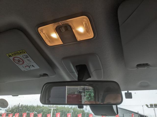 トール カスタムＧ　ＳＡＩＩ　純正ナビ　ＣＤ　ＤＶＤ　フルセグＴＶ　Ｂｌｕｅｔｏｏｔｈ　Ｂカメラ　両側パワースライドドア　衝突被害軽減ブレーキ　クルーズコントロール　ＬＥＤヘッドライト　フォグランプ　純正１４インチＡＷ（24枚目）