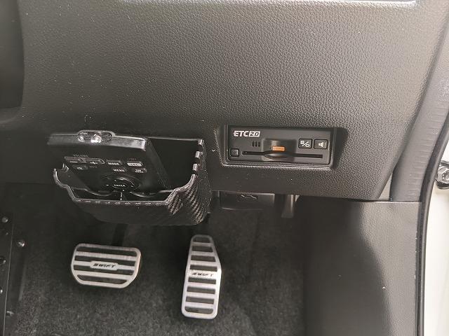 スイフト RSt カロッツェリアウーファー カープレイ Bカメラ シートヒーター レーダークルーズコントロール 前後ドラレコ LEDヘッドライト フォグランプ オートライト 純正16インチAW(25枚目)