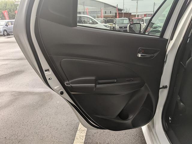 スイフト RSt カロッツェリアウーファー カープレイ Bカメラ シートヒーター レーダークルーズコントロール 前後ドラレコ LEDヘッドライト フォグランプ オートライト 純正16インチAW(46枚目)