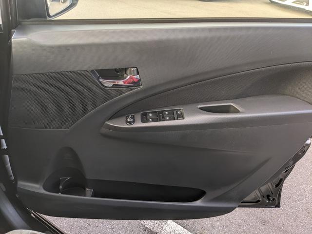 ステラ カスタムＲ　タイプＳ　スマートアシストα　社外ナビ　ＣＤ　ＤＶＤ　フルセグＴＶ　Ｂｌｕｅｔｏｏｔｈ　Ｂカメラ　横滑り防止　衝突被害軽減ブレーキ　スマートキー　電動格納ミラー　オートライト　フォグランプ　ＨＩＤヘッドライト　純正１５インチＡＷ（23枚目）