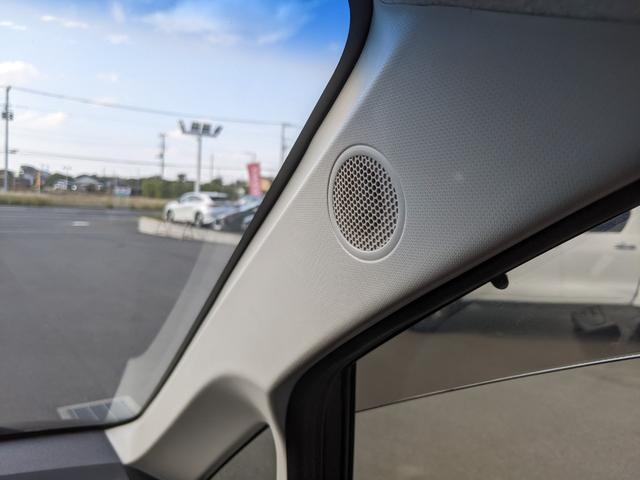 ステラ カスタムＲ　タイプＳ　スマートアシストα　社外ナビ　ＣＤ　ＤＶＤ　フルセグＴＶ　Ｂｌｕｅｔｏｏｔｈ　Ｂカメラ　横滑り防止　衝突被害軽減ブレーキ　スマートキー　電動格納ミラー　オートライト　フォグランプ　ＨＩＤヘッドライト　純正１５インチＡＷ（28枚目）