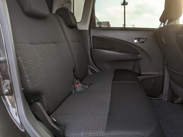 ステラ カスタムＲ　タイプＳ　スマートアシストα　社外ナビ　ＣＤ　ＤＶＤ　フルセグＴＶ　Ｂｌｕｅｔｏｏｔｈ　Ｂカメラ　横滑り防止　衝突被害軽減ブレーキ　スマートキー　電動格納ミラー　オートライト　フォグランプ　ＨＩＤヘッドライト　純正１５インチＡＷ（31枚目）