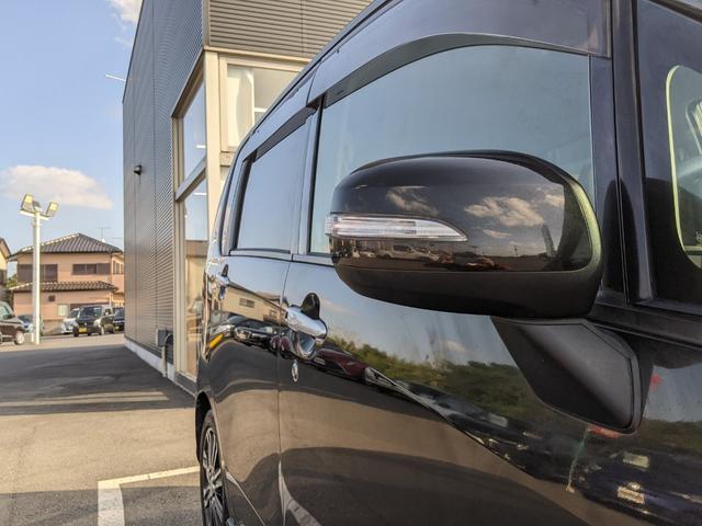 ステラ カスタムＲ　タイプＳ　スマートアシストα　社外ナビ　ＣＤ　ＤＶＤ　フルセグＴＶ　Ｂｌｕｅｔｏｏｔｈ　Ｂカメラ　横滑り防止　衝突被害軽減ブレーキ　スマートキー　電動格納ミラー　オートライト　フォグランプ　ＨＩＤヘッドライト　純正１５インチＡＷ（57枚目）