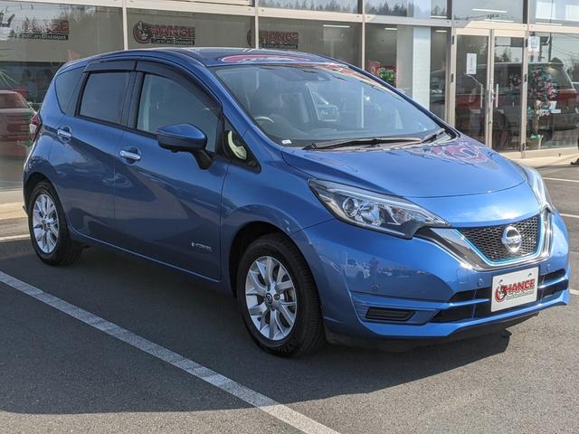 ノート ｅ－パワー　Ｘ　Ｖセレクション　純正ナビ　Ｂカメラ　全方位カメラ　Ｂｌｕｅｔｏｏｔｈ　ＣＤ　ＤＶＤ　フルセグＴＶ　衝突被害軽減ブレーキ　レーンアシスト　横滑り防止　前ドラレコ　電動格納ミラー　オートライト　ＬＥＤヘッドライト（4枚目）