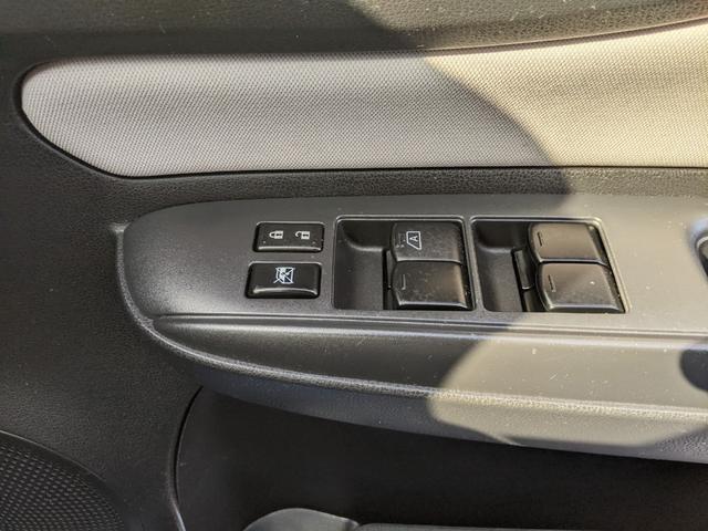 ノート ｅ－パワー　Ｘ　Ｖセレクション　純正ナビ　Ｂカメラ　全方位カメラ　Ｂｌｕｅｔｏｏｔｈ　ＣＤ　ＤＶＤ　フルセグＴＶ　衝突被害軽減ブレーキ　レーンアシスト　横滑り防止　前ドラレコ　電動格納ミラー　オートライト　ＬＥＤヘッドライト（26枚目）