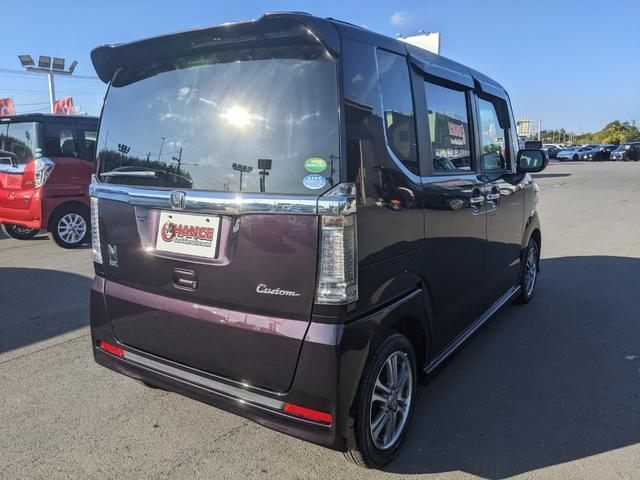 Ｎ－ＢＯＸカスタム Ｇ・Ｌパッケージ　純正ナビ　Ｂカメラ　ＣＤ　ＤＶＤ　フルセグＴＶ　両側パワースライドドア　前ドラレコ　横滑り防止　スマートキー　オートライト　ＨＩＤヘッドライト　純正１４インチＡＷ（7枚目）