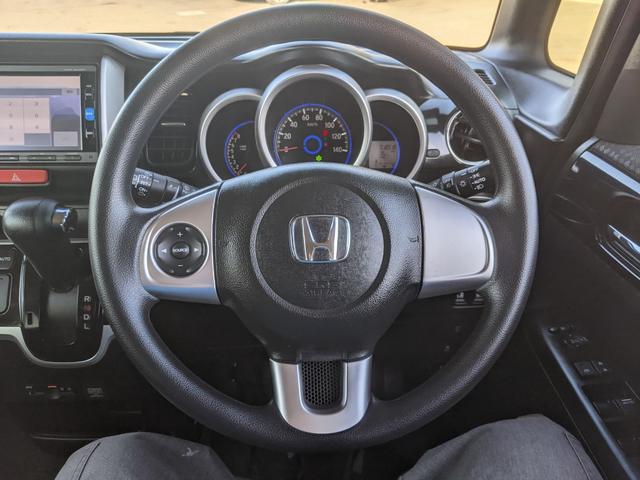 Ｎ－ＢＯＸカスタム Ｇ・Ｌパッケージ　純正ナビ　Ｂカメラ　ＣＤ　ＤＶＤ　フルセグＴＶ　両側パワースライドドア　前ドラレコ　横滑り防止　スマートキー　オートライト　ＨＩＤヘッドライト　純正１４インチＡＷ（12枚目）