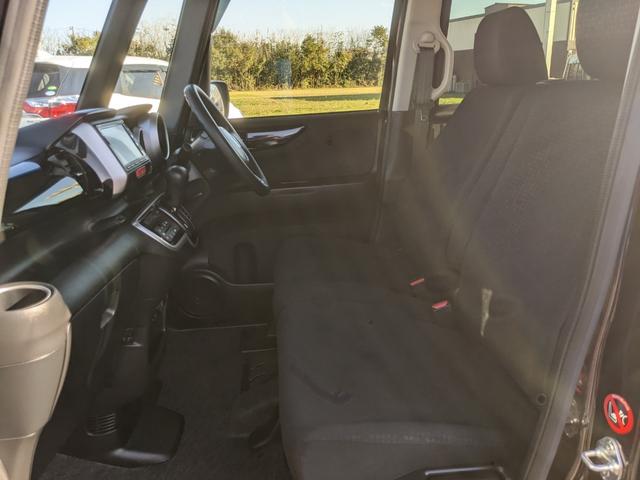 Ｎ－ＢＯＸカスタム Ｇ・Ｌパッケージ　純正ナビ　Ｂカメラ　ＣＤ　ＤＶＤ　フルセグＴＶ　両側パワースライドドア　前ドラレコ　横滑り防止　スマートキー　オートライト　ＨＩＤヘッドライト　純正１４インチＡＷ（48枚目）