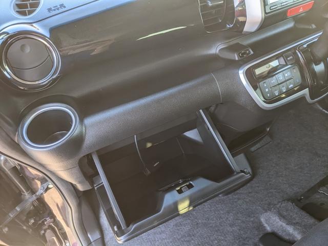 Ｎ－ＢＯＸカスタム Ｇ・Ｌパッケージ　純正ナビ　Ｂカメラ　ＣＤ　ＤＶＤ　フルセグＴＶ　両側パワースライドドア　前ドラレコ　横滑り防止　スマートキー　オートライト　ＨＩＤヘッドライト　純正１４インチＡＷ（49枚目）