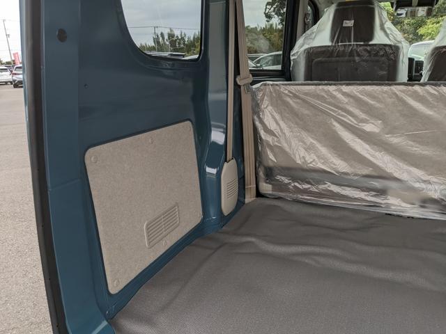 エブリイ ＰＣ　シートヒーター　パワーウィンドウ　衝突被害軽減ブレーキ　アイドリングストップ　コーナーセンサー　レーンアシスト　電動格納ミラー　キーレスキー　オートライト（38枚目）