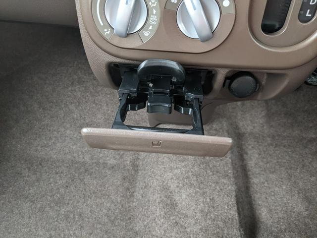 アルトラパンショコラ Ｇ　社外ナビ　ワンセグＴＶ　ＥＴＣ　電動格納ミラー　スマートキー　ＨＩＤヘッドライト　純正１４インチＡＷ（19枚目）