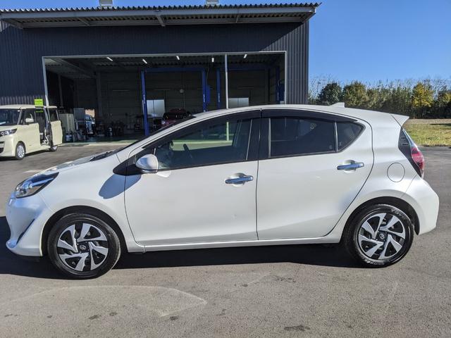 アクア Ｓスタイルブラック　純正ナビ　パノラミックビューモニター　フルセグ　ｂｌｕｅｔｏｏｔｈ　ＣＤ衝突軽減ブレーキ　コーナーセンサー　ＬＥＤヘッドライト　オートハイビーム（10枚目）