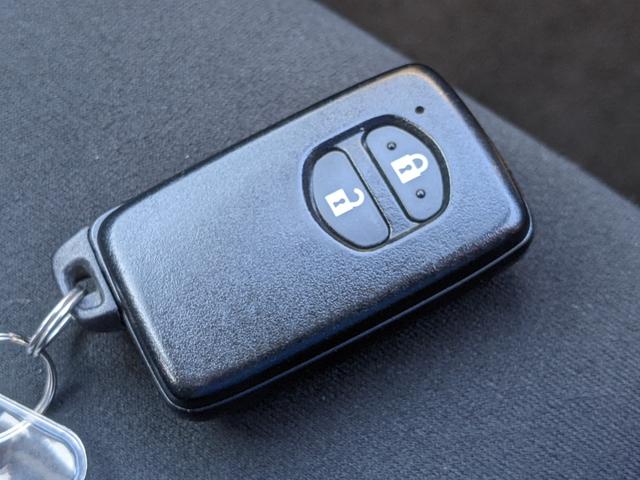 アクア Ｓスタイルブラック　純正ナビ　パノラミックビューモニター　フルセグ　ｂｌｕｅｔｏｏｔｈ　ＣＤ衝突軽減ブレーキ　コーナーセンサー　ＬＥＤヘッドライト　オートハイビーム（30枚目）