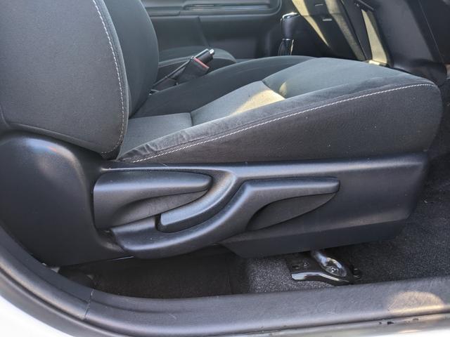 アクア Ｓスタイルブラック　純正ナビ　パノラミックビューモニター　フルセグ　ｂｌｕｅｔｏｏｔｈ　ＣＤ衝突軽減ブレーキ　コーナーセンサー　ＬＥＤヘッドライト　オートハイビーム（37枚目）