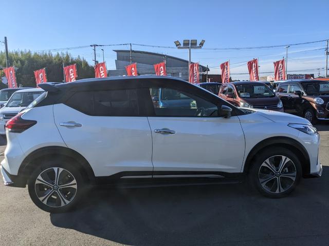 キックス Ｘ　シートヒーター　ステアリングヒーター　レーダークルーズコントロール　レーンアシスト　ＬＥＤヘッドライト　純正１７インチアルミホイール（6枚目）