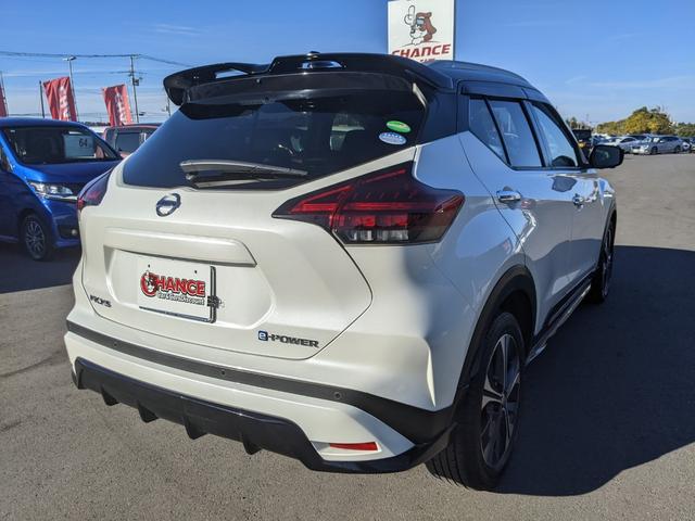 キックス Ｘ　シートヒーター　ステアリングヒーター　レーダークルーズコントロール　レーンアシスト　ＬＥＤヘッドライト　純正１７インチアルミホイール（7枚目）