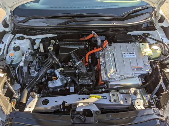 キックス Ｘ　シートヒーター　ステアリングヒーター　レーダークルーズコントロール　レーンアシスト　ＬＥＤヘッドライト　純正１７インチアルミホイール（62枚目）