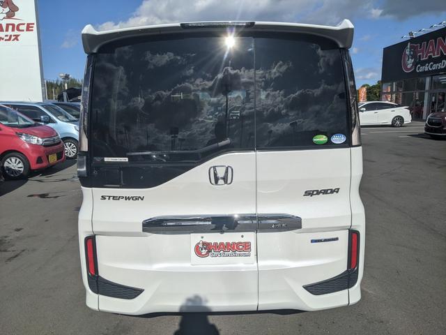 ステップワゴンスパーダ スパーダハイブリッド　Ｇ　ホンダセンシング　両側パワースライドドア　純正９インチインターナビ　フルセグＴＶｂｌｕｅｔｏｏｔｈ　ＣＤ　ＤＶＤ　バックカメラ　フリップダウンモニター　ＬＥＤヘッドライト　レーダークルーズコントロール（7枚目）