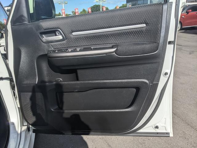 ステップワゴンスパーダ スパーダハイブリッド　Ｇ　ホンダセンシング　両側パワースライドドア　純正９インチインターナビ　フルセグＴＶｂｌｕｅｔｏｏｔｈ　ＣＤ　ＤＶＤ　バックカメラ　フリップダウンモニター　ＬＥＤヘッドライト　レーダークルーズコントロール（34枚目）