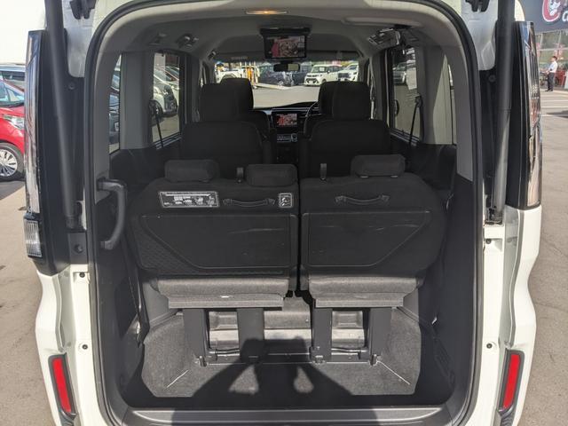 ステップワゴンスパーダ スパーダハイブリッド　Ｇ　ホンダセンシング　両側パワースライドドア　純正９インチインターナビ　フルセグＴＶｂｌｕｅｔｏｏｔｈ　ＣＤ　ＤＶＤ　バックカメラ　フリップダウンモニター　ＬＥＤヘッドライト　レーダークルーズコントロール（46枚目）