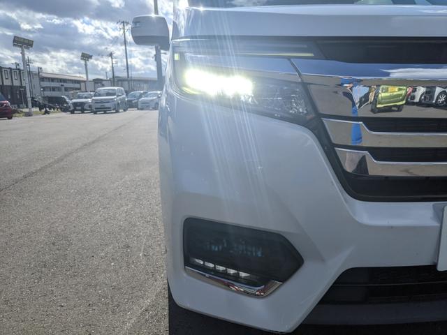 ステップワゴンスパーダ スパーダハイブリッド　Ｇ　ホンダセンシング　両側パワースライドドア　純正９インチインターナビ　フルセグＴＶｂｌｕｅｔｏｏｔｈ　ＣＤ　ＤＶＤ　バックカメラ　フリップダウンモニター　ＬＥＤヘッドライト　レーダークルーズコントロール（61枚目）