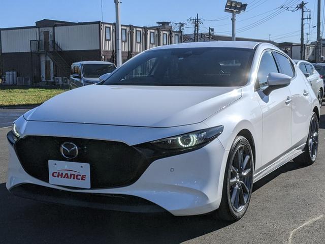 ＭＡＺＤＡ３ファストバック ２０Ｓプロアクティブ　ツーリングセレクション　純正ナビ　地デジＴＶ　ＥＴＣ　パワーシート　シートヒーター　ステアリングヒーター　ＣＤ　ＤＶＤ　ｂｌｕｅｔｏｏｔｈ　ＵＳＢ　ＨＤＭＩ　バックカメラ　レーダークルーズコントロール　純正１８インチアルミ（3枚目）
