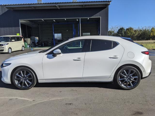 ＭＡＺＤＡ３ファストバック ２０Ｓプロアクティブ　ツーリングセレクション　純正ナビ　地デジＴＶ　ＥＴＣ　パワーシート　シートヒーター　ステアリングヒーター　ＣＤ　ＤＶＤ　ｂｌｕｅｔｏｏｔｈ　ＵＳＢ　ＨＤＭＩ　バックカメラ　レーダークルーズコントロール　純正１８インチアルミ（10枚目）