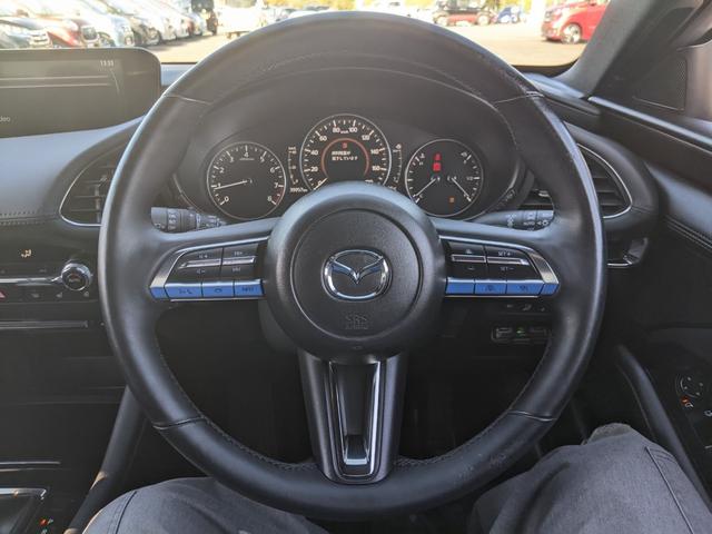 ＭＡＺＤＡ３ファストバック ２０Ｓプロアクティブ　ツーリングセレクション　純正ナビ　地デジＴＶ　ＥＴＣ　パワーシート　シートヒーター　ステアリングヒーター　ＣＤ　ＤＶＤ　ｂｌｕｅｔｏｏｔｈ　ＵＳＢ　ＨＤＭＩ　バックカメラ　レーダークルーズコントロール　純正１８インチアルミ（12枚目）