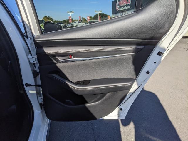 ＭＡＺＤＡ３ファストバック ２０Ｓプロアクティブ　ツーリングセレクション　純正ナビ　地デジＴＶ　ＥＴＣ　パワーシート　シートヒーター　ステアリングヒーター　ＣＤ　ＤＶＤ　ｂｌｕｅｔｏｏｔｈ　ＵＳＢ　ＨＤＭＩ　バックカメラ　レーダークルーズコントロール　純正１８インチアルミ（38枚目）