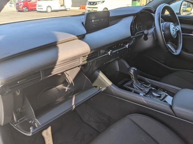 ＭＡＺＤＡ３ファストバック ２０Ｓプロアクティブ　ツーリングセレクション　純正ナビ　地デジＴＶ　ＥＴＣ　パワーシート　シートヒーター　ステアリングヒーター　ＣＤ　ＤＶＤ　ｂｌｕｅｔｏｏｔｈ　ＵＳＢ　ＨＤＭＩ　バックカメラ　レーダークルーズコントロール　純正１８インチアルミ（49枚目）
