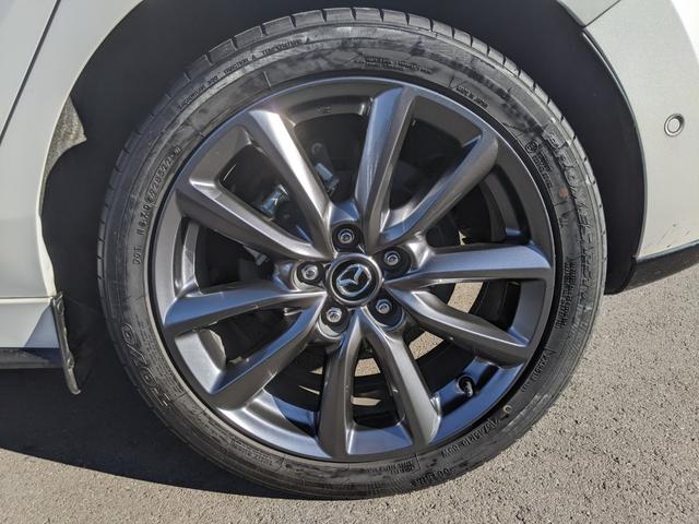 ＭＡＺＤＡ３ファストバック ２０Ｓプロアクティブ　ツーリングセレクション　純正ナビ　地デジＴＶ　ＥＴＣ　パワーシート　シートヒーター　ステアリングヒーター　ＣＤ　ＤＶＤ　ｂｌｕｅｔｏｏｔｈ　ＵＳＢ　ＨＤＭＩ　バックカメラ　レーダークルーズコントロール　純正１８インチアルミ（51枚目）