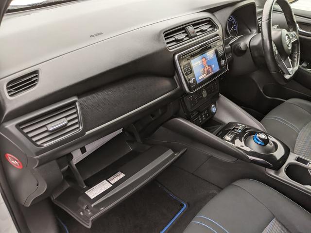 リーフ X 10万台記念車 純正ナビ バックカメラ bluetooth シートヒーター ステアリングヒーター CD レーダークルーズコントロール 衝突軽減ブレーキETC 純正17インチアルミホイール コーナーセンサー(52枚目)