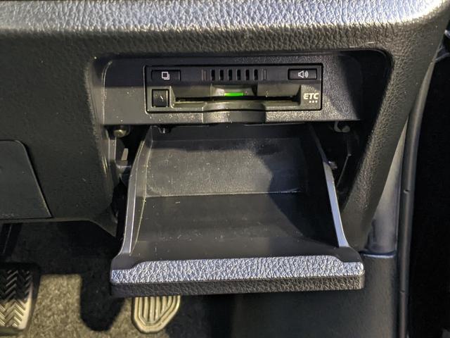 ノア Si ダブルバイビーII 純正ナビ Bカメラ Bluetooth 両側パワースライドドア 前ドラレコ フルセグTV CD 衝突被害軽減ブレーキ 横滑り防止 レーンアシスト LEDヘッドライト フォグランプ 純正16インチAW(26枚目)