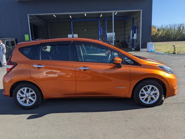 ノート e-パワー X Vセレクション アルパインナビ 全方位カメラ フルセグTV Bluetooth デジタルインナーミラー レーンアシスト CD DVD ETC 衝突被害軽減ブレーキ LEDヘッドライト オートライト 純正15インチAW(6枚目)