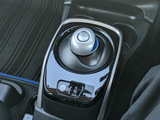 ノート e-パワー X Vセレクション アルパインナビ 全方位カメラ フルセグTV Bluetooth デジタルインナーミラー レーンアシスト CD DVD ETC 衝突被害軽減ブレーキ LEDヘッドライト オートライト 純正15インチAW(23枚目)