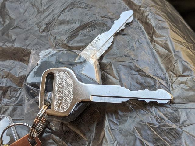 エブリイ PAリミテッド 未使用車 ハイルーフ ラジオ アイドリングストップ 横滑り防止 衝突被害軽減ブレーキ レーンアシスト コーナーセンサー キーレス(23枚目)