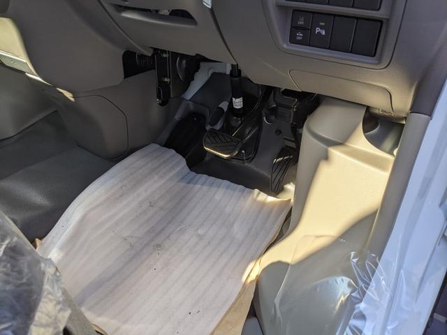 エブリイ PAリミテッド 未使用車 ハイルーフ ラジオ アイドリングストップ 横滑り防止 衝突被害軽減ブレーキ レーンアシスト コーナーセンサー キーレス(34枚目)