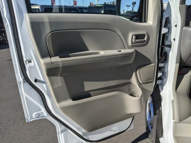 エブリイ PAリミテッド 未使用車 ハイルーフ ラジオ アイドリングストップ 横滑り防止 衝突被害軽減ブレーキ レーンアシスト コーナーセンサー キーレス(43枚目)