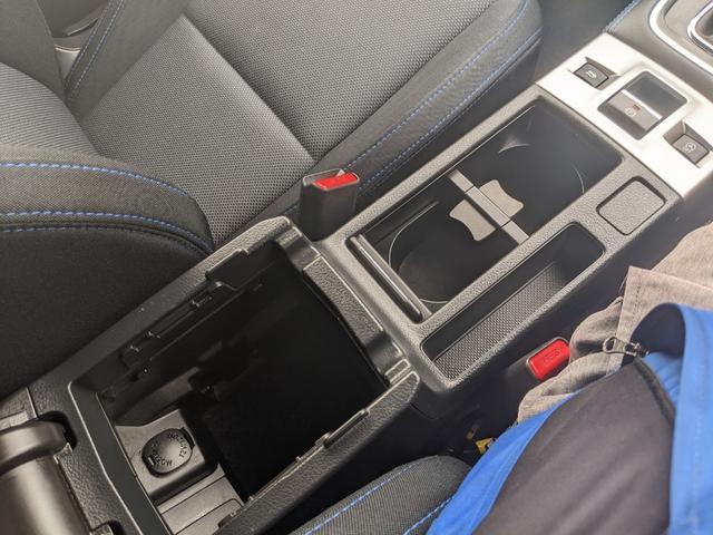 レヴォーグ １．６ＧＴ－Ｓアイサイト　プラウドエディション　カロッツェリアナビ　バックカメラ　サイドカメラ　フルセグＴＶ　ＣＤ　ＤＶＤ　ｂｌｕｅｔｏｏｔｈ　ＥＴＣ　レーダークルーズコントロール　前後ドライブレコーダー　４ＷＤ　パワーシート　衝突軽減ブレーキ（26枚目）