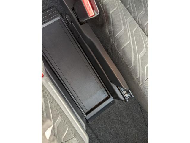 ルーミー カスタムＧ　Ｓ　純正ナビ　ＣＤ　Ｂｌｕｅｔｏｏｔｈ　フルセグＴＶ　Ｂカメラ　ＥＴＣ　両側パワースライドドア　横滑り防止　衝突被害軽減ブレーキ　前ドラレコ　ＬＥＤヘッドライト　フォグランプ　オートライト（25枚目）