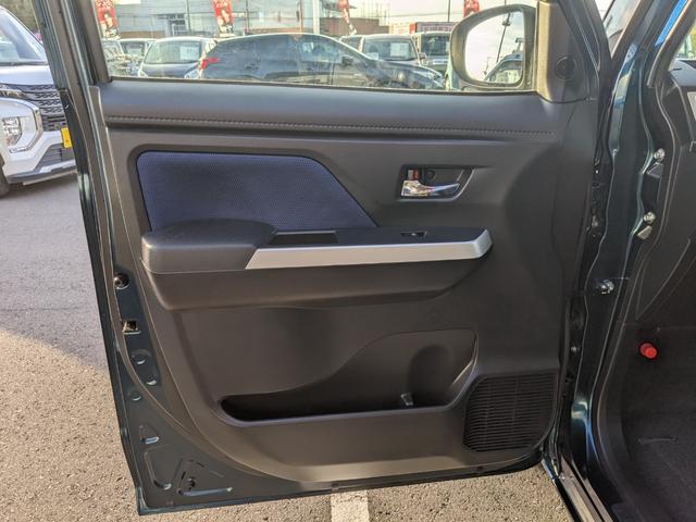 ルーミー カスタムＧ　Ｓ　純正ナビ　ＣＤ　Ｂｌｕｅｔｏｏｔｈ　フルセグＴＶ　Ｂカメラ　ＥＴＣ　両側パワースライドドア　横滑り防止　衝突被害軽減ブレーキ　前ドラレコ　ＬＥＤヘッドライト　フォグランプ　オートライト（51枚目）