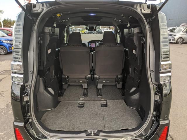 ヴォクシー ハイブリッドＺＳ　モデリスタエアロ　９インチ純正ナビ　フリップダウンモニター　両側パワースライドドア　シートヒーター　フルセグＴＢｌｕｅｔｏｏｔｈ　衝突被害軽減ブレーキ　レーンアシスト　ＬＥＤヘッドライト　フォグランプ（43枚目）