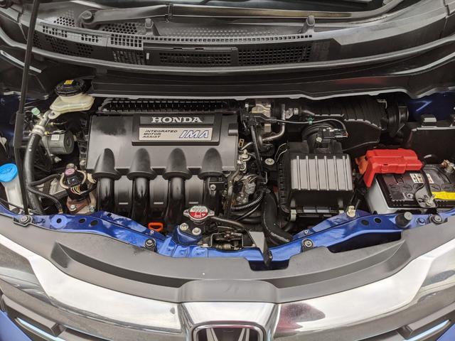 フリードハイブリッド ハイブリッド 社外ナビ フルセグ CD DVD 横滑り防止 コーナーセンサー 片側パワースライドドア クルーズコントロール オートライト ETC キーレス HIDヘッドライト 電動格納ミラー(59枚目)