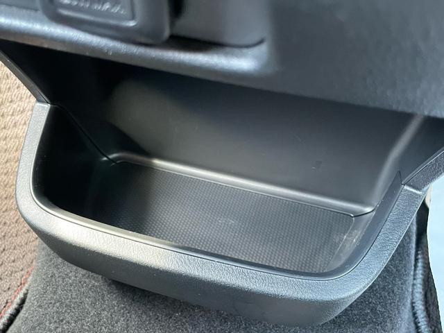 ストリーム RST 1年保証付 車検令和9年4月迄 走行33千Km(47枚目)