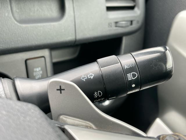 ヴォクシー ZS 煌 1年保証付(28枚目)