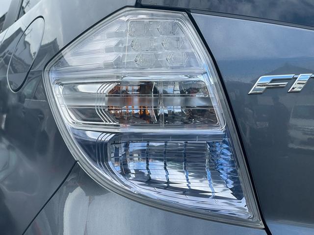 フィットハイブリッド ＲＳ　１年保証付（49枚目）