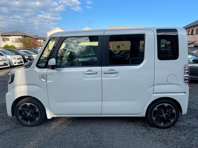 車両入庫チェックではエンジン・機関系をはじめ、電装装備、内装など１００項目以上のチェックをしています。試乗も行なっていますのでご安心下さい。